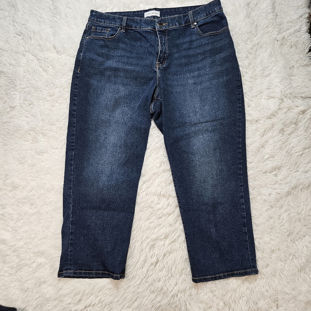 Lane Bryant Women's 16 Capri Jeans Flex Waist Signature Fit Mid-rise Boyfriend